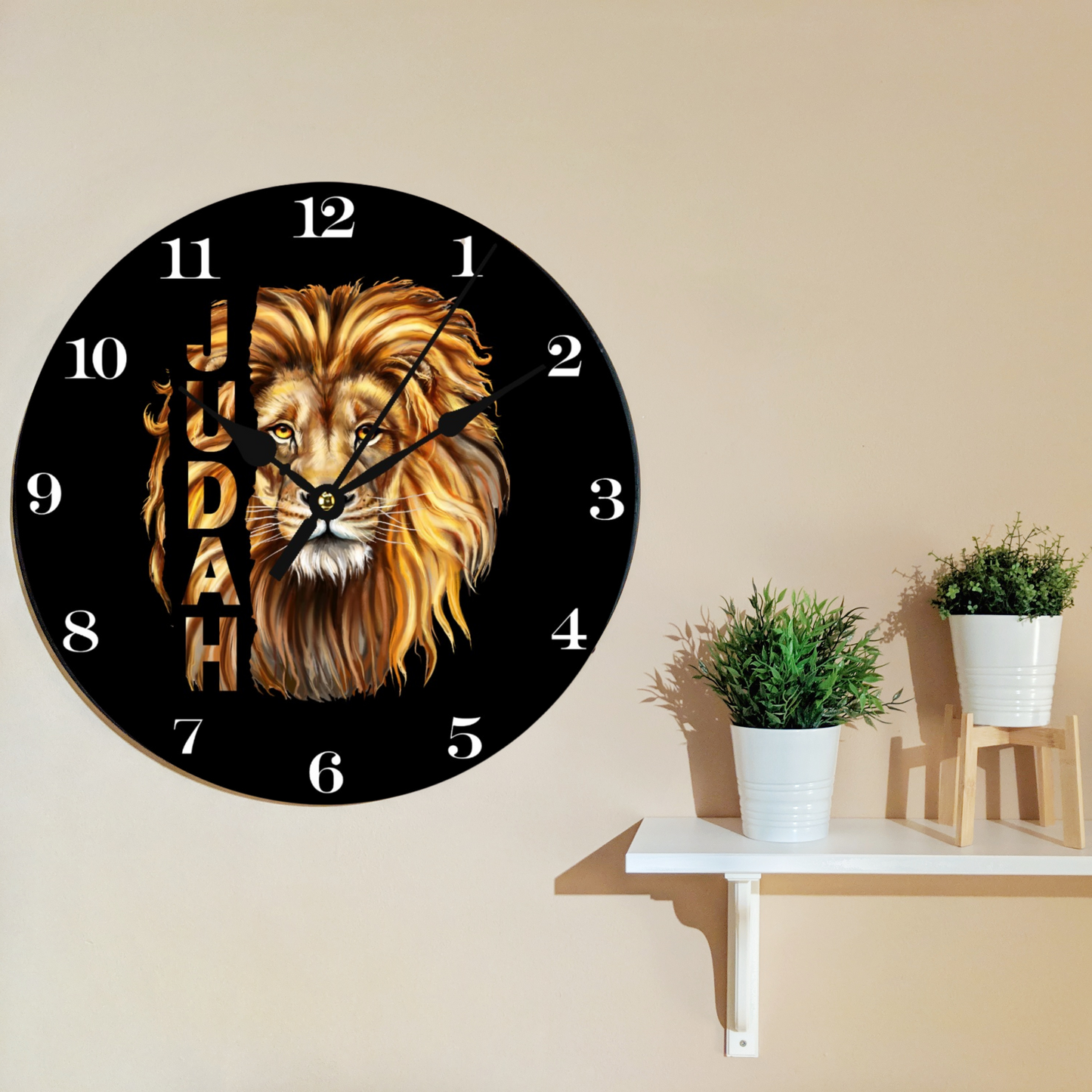 JUDAH LION Print Round Shape Wood Clock